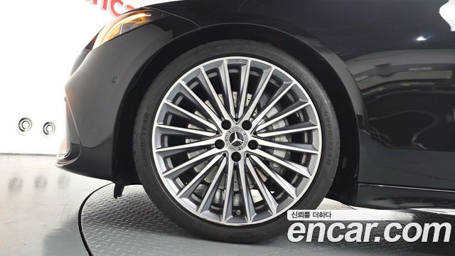 Mercedes-Benz C-Class C300 4MATIC AMG Line — пробег 32 951 км — фото 5 из 5