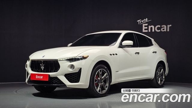 Maserati Levante из Кореи Encar
