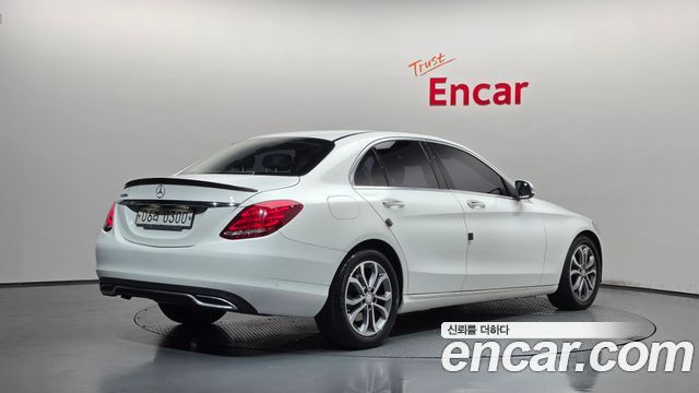 Mercedes-Benz C-Class из Кореи Encar