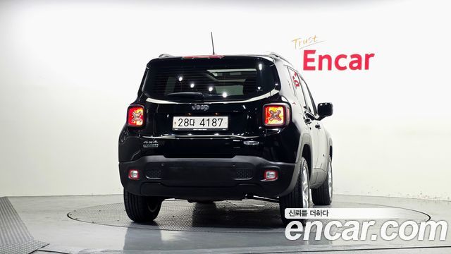 Jeep Renegade 2.0 Diesel Longitude AWD — пробег 71 336 км — фото 4 из 5