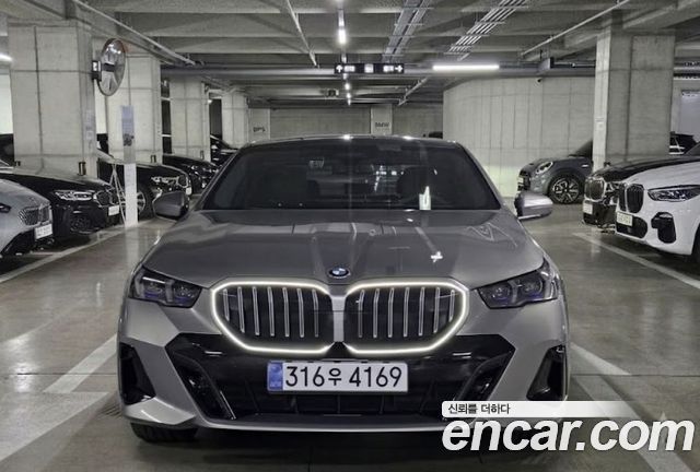 BMW 5-Series 523d M Sport — пробег 7 351 км — фото 3 из 5