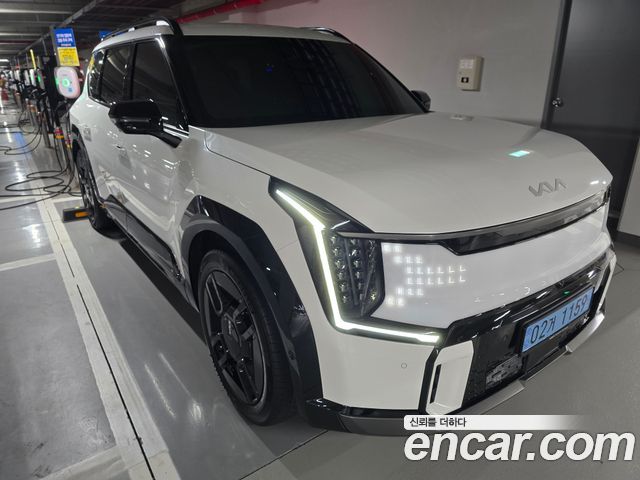 Kia EV9 Long Range 4WD GT Line — пробег 54 700 км — фото 1 из 5