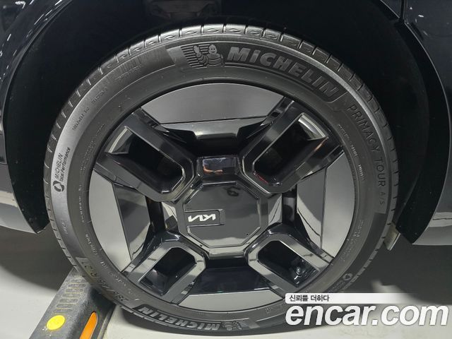Kia EV9 Long Range 4WD GT Line — пробег 54 700 км — фото 5 из 5