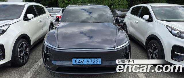 Tesla Model Y Premium RWD — пробег 1 365 км — фото 1 из 5