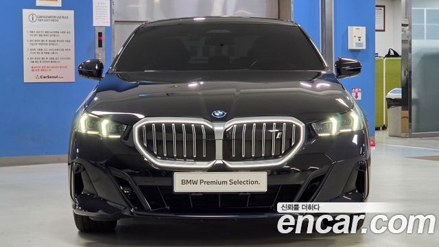BMW i5 eDrive 40 M Sport — пробег 48 892 км — фото 3 из 5