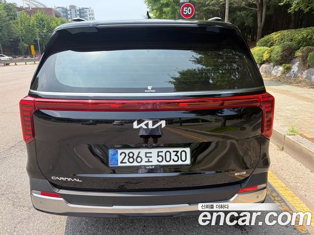 Kia Carnival HEV 9seater Nobless — пробег 13 000 км — фото 3 из 5