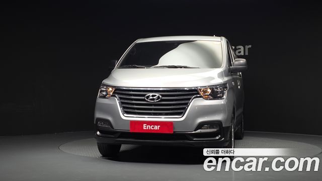 Hyundai Starex Van 3-Seater Style — пробег 52 537 км — фото 3 из 5