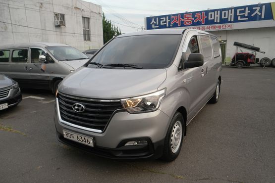 Hyundai Starex Van 3-Seater Style — пробег 52 220 км — фото 2 из 5