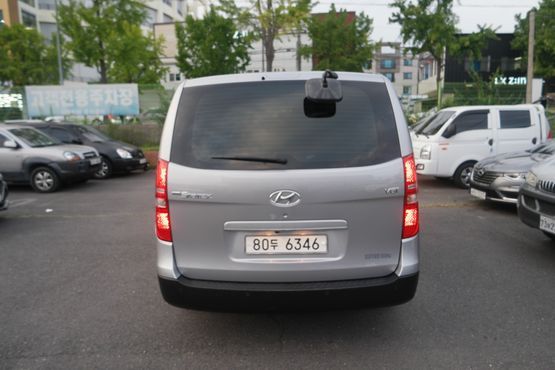 Hyundai Starex Van 3-Seater Style — пробег 52 220 км — фото 4 из 5