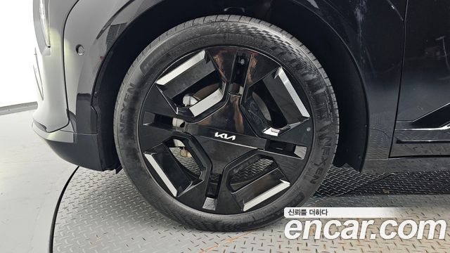 Kia EV3 Long Range 2WD GT Line — пробег 20 295 км — фото 5 из 5