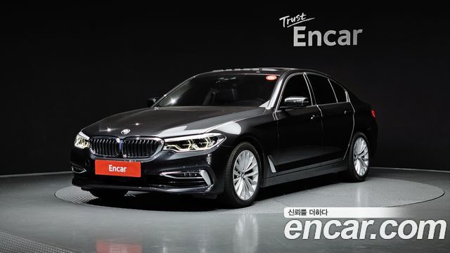 BMW 5-Series 520d xDrive Luxury Plus — пробег 68 730 км — фото 1 из 5