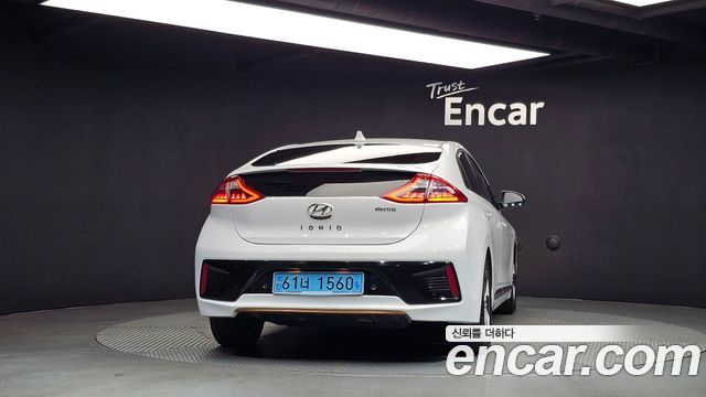Hyundai Ioniq Q — пробег 66 341 км — фото 4 из 5