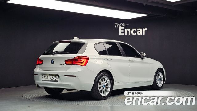 BMW 1-Series 118d JOY 5DOOR — пробег 97 688 км — фото 2 из 5