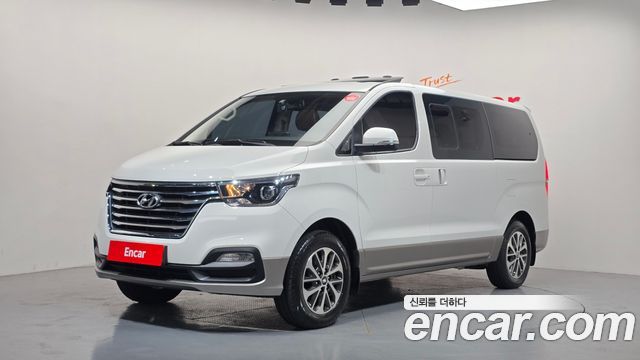 Hyundai Starex Urban 9-Seater Exclusive — пробег 158 646 км — фото 1 из 5