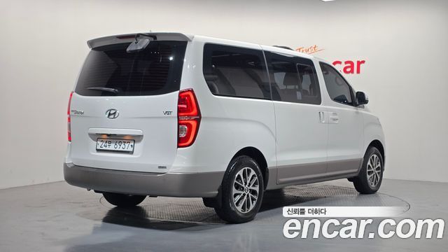 Hyundai Starex Urban 9-Seater Exclusive — пробег 158 646 км — фото 2 из 5