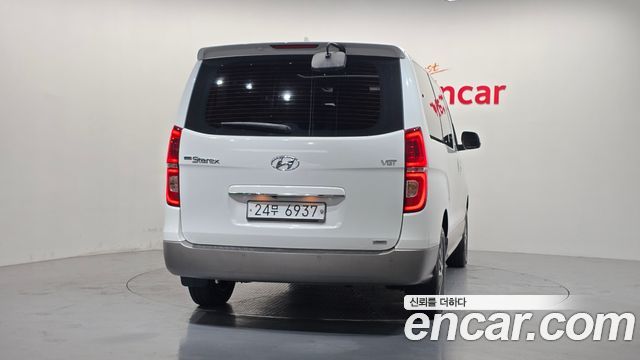 Hyundai Starex Urban 9-Seater Exclusive — пробег 158 646 км — фото 4 из 5