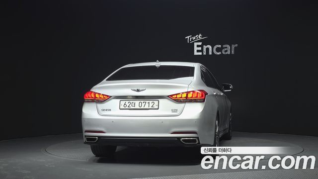 Hyundai Genesis из Кореи Encar