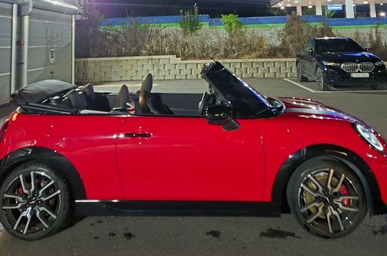 Mini Cooper Convertible JCW — пробег 7 500 км — фото 5 из 5