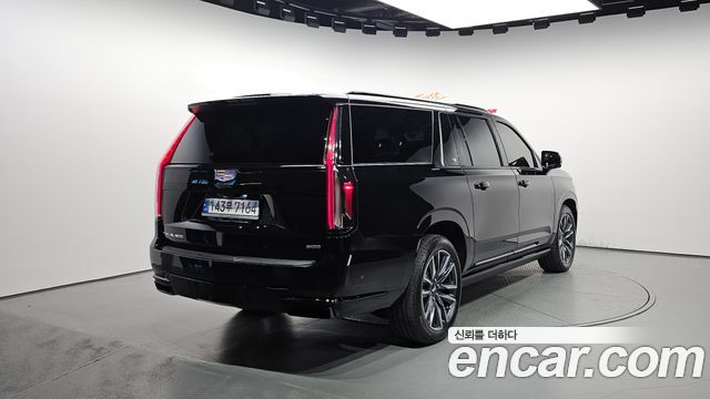 Cadillac Escalade 6.2 ESV ESV Sports Platinum — пробег 35 838 км — фото 2 из 5