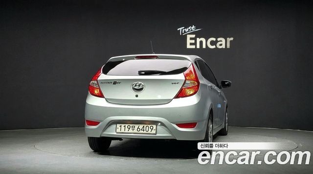 Hyundai Accent Diesel WIT 1.6 VGT Smart — пробег 40 446 км — фото 4 из 5