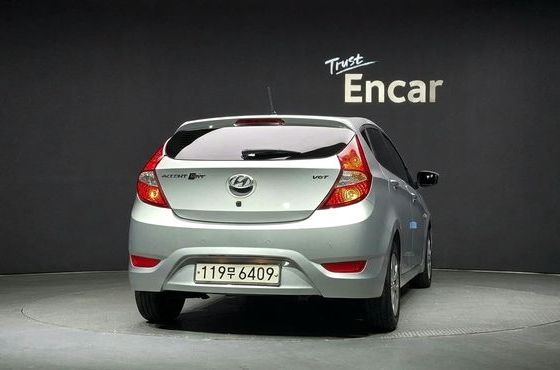 Hyundai Accent Diesel WIT 1.6 VGT Smart — пробег 40 446 км — фото 4 из 5