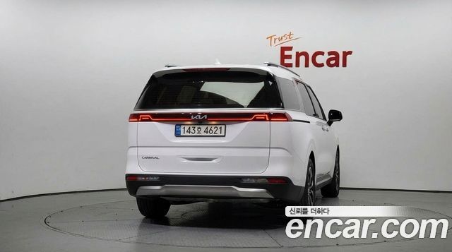 Kia Carnival из Кореи Encar