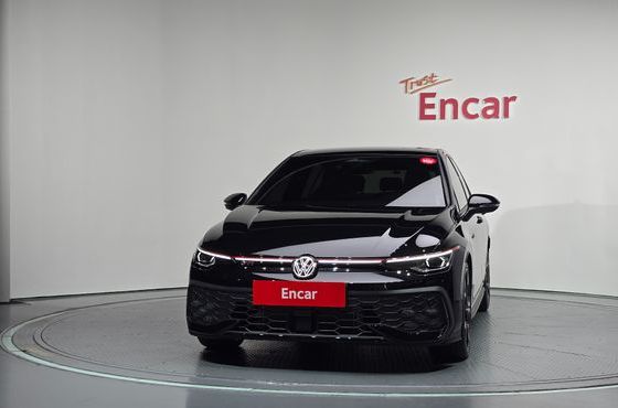 Volkswagen Golf 2.0 GTI — пробег 2 270 км — фото 3 из 5