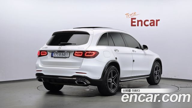 Mercedes-Benz GLC-Class GLC300 4MATIC — пробег 34 896 км — фото 2 из 5
