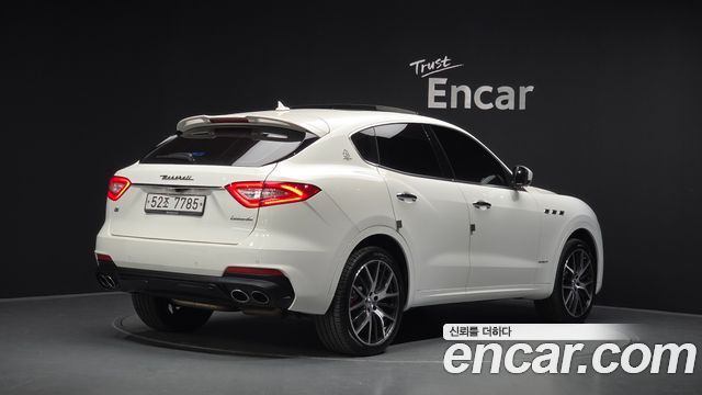Maserati Levante 3.0 AWD GranSport — пробег 44 846 км — фото 2 из 5