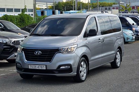 Hyundai Starex Wagon 12-Seater Smart — пробег 113 123 км — фото 1 из 5