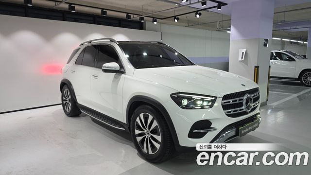 Mercedes-Benz GLE-Class GLE300d 4MATIC — пробег 16 846 км — фото 2 из 5