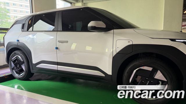 Kia EV3 Long Range 2WD AIr — пробег 657 км — фото 3 из 5