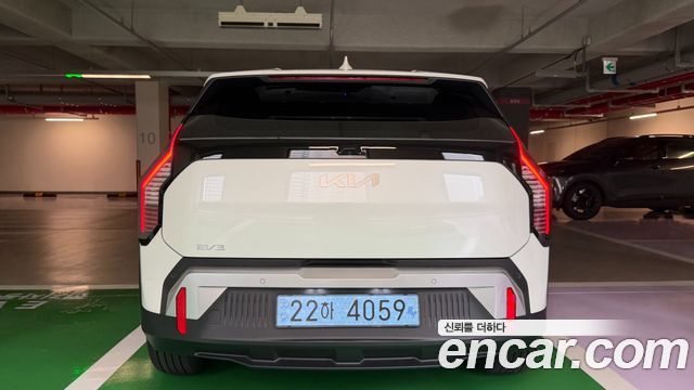 Kia EV3 Long Range 2WD AIr — пробег 657 км — фото 4 из 5