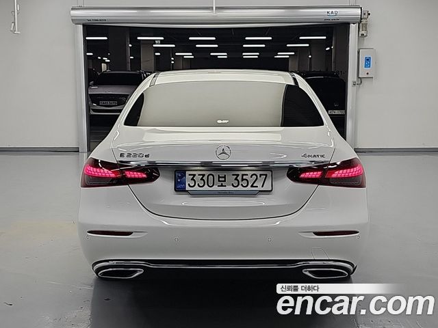 Mercedes-Benz E-Class из Кореи Encar