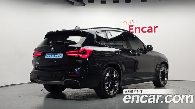 BMW iX3 M Sports — пробег 60 087 км — фото 2 из 5
