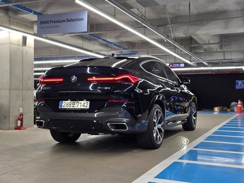 BMW X6 xDrive40i M Sport — пробег 65 076 км — фото 2 из 5