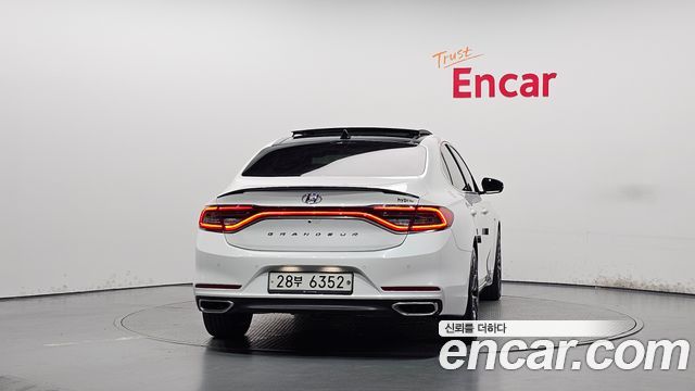 Hyundai Grandeur из Кореи Encar
