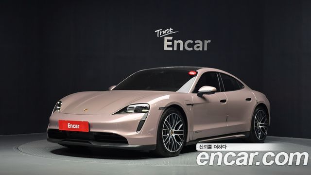 Porsche Taycan Base — пробег 41 766 км — фото 1 из 5