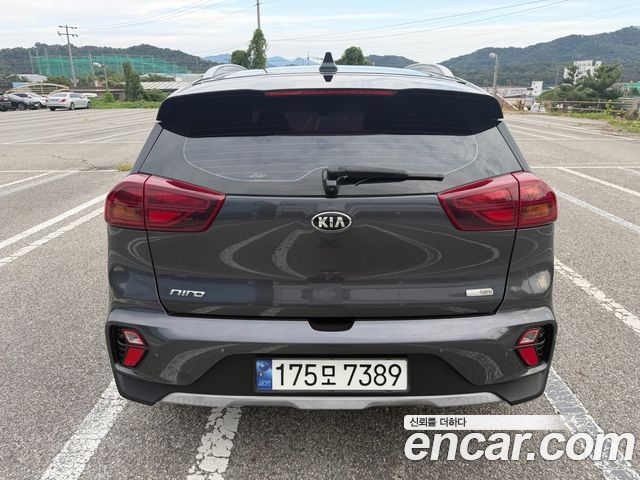 Kia Niro из Кореи Encar