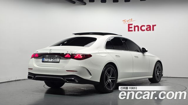 Mercedes-Benz E-Class из Кореи Encar