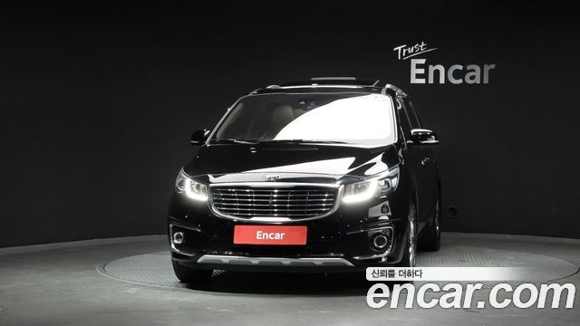 Kia Carnival 9-Seater Noblesse Special — пробег 97 469 км — фото 3 из 5