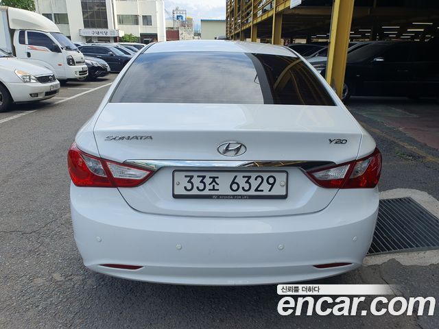 Hyundai Sonata LPi Luxury — пробег 212 198 км — фото 4 из 5