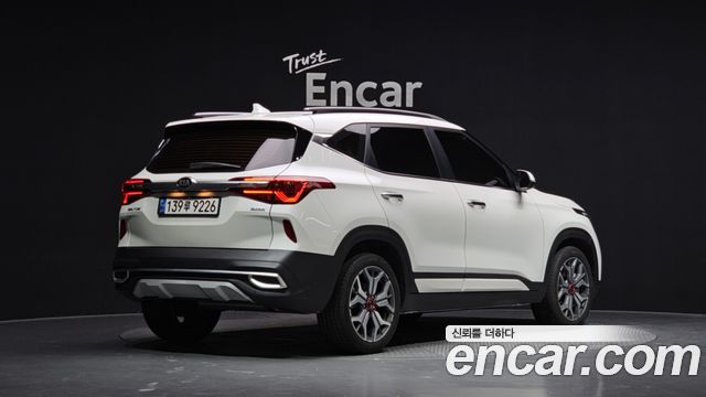 Kia Seltos из Кореи Encar