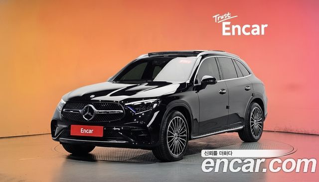 Mercedes-Benz GLC-Class GLC300 4MATIC AMG Line — пробег 8 858 км — фото 1 из 5