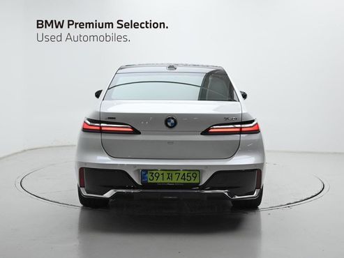 BMW 7-Series 740i xDrive M Sport — пробег 4 419 км — фото 4 из 5