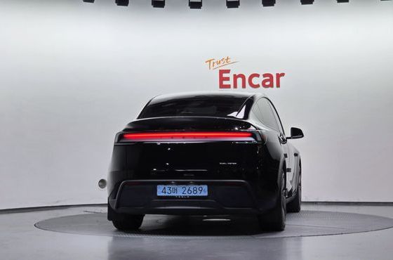 Tesla Model Y Long Range AWD — пробег 15 515 км — фото 4 из 5