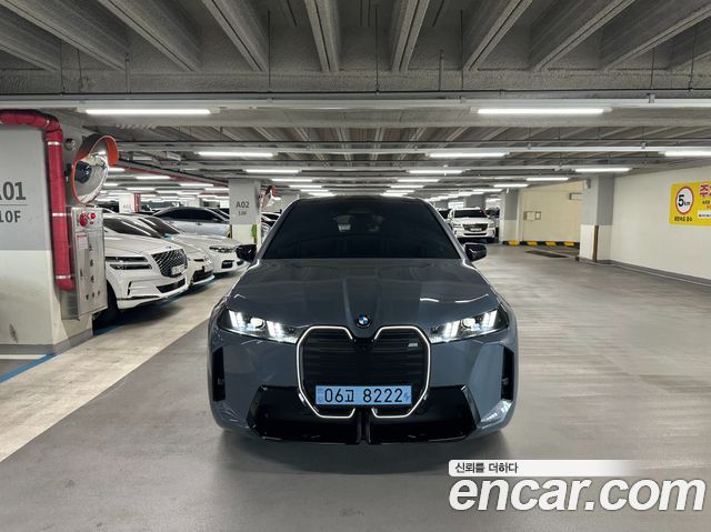 BMW iX xDrive M70 — пробег 833 км — фото 1 из 5