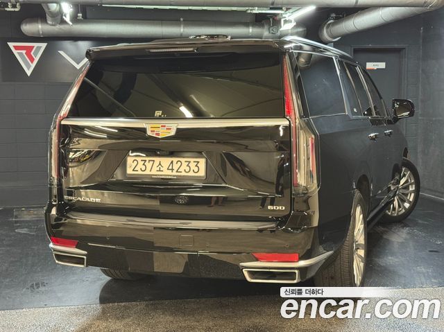 Cadillac Escalade 6.2 ESV ESV Premium Luxury Platinum — пробег 63 500 км — фото 4 из 5
