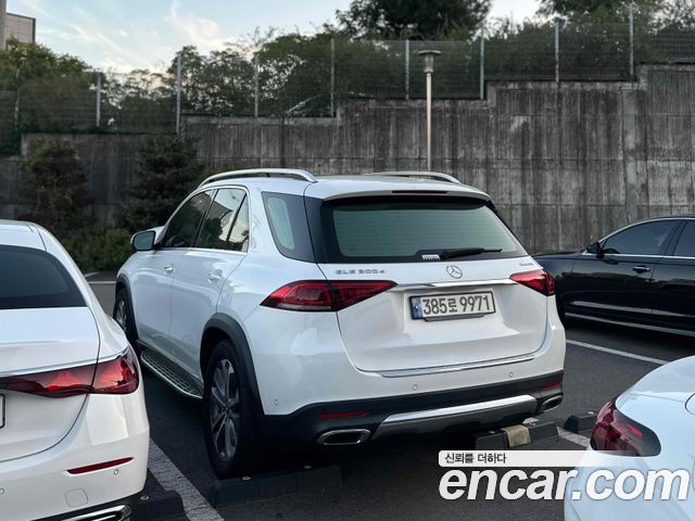 Mercedes-Benz GLE-Class GLE300d 4MATIC — пробег 113 388 км — фото 5 из 5