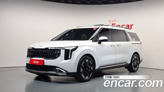 Kia Carnival Gasoline 7-Seater Signature — пробег 4 171 км — фото 1 из 5